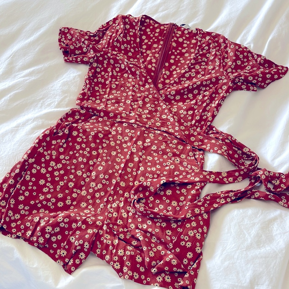 So cute Madewell romper with feminine floral pattern